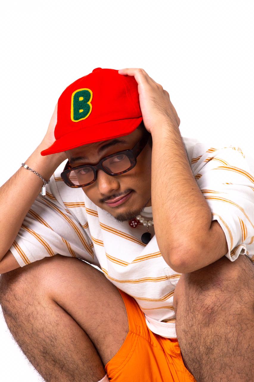 7082E235-B20D-48EB-8632-38A87DDA41FD – Andreas Pratama